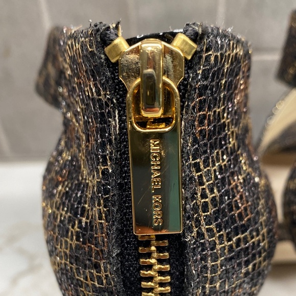 Michael Kors Leopard Textured Platform Heels Black Gold Size 7 - Picture 9 of 11